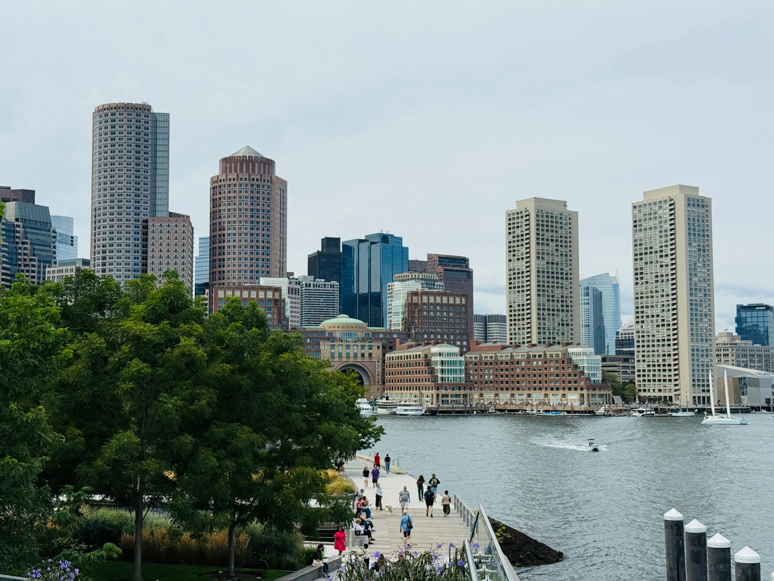 Massachusetts jobs college degree